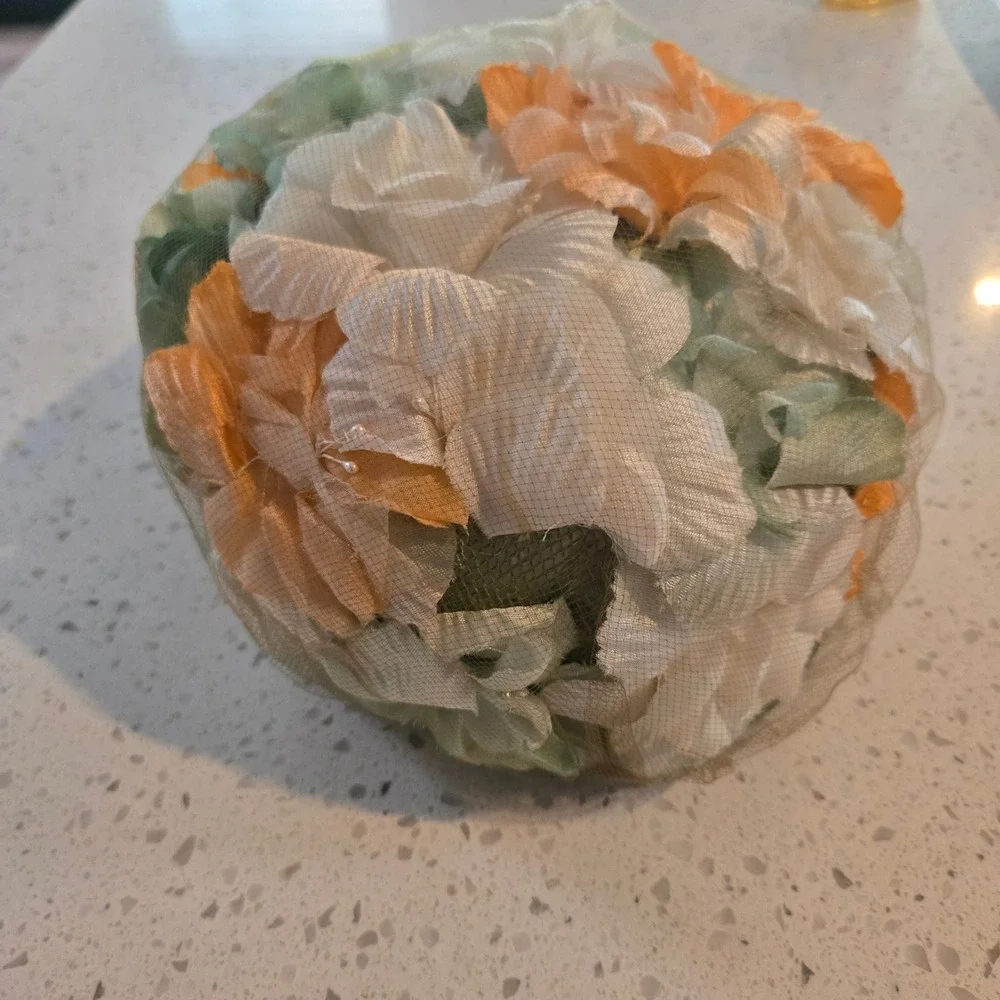 Vintage Pasadena Floral Pillbox Hat Green Peach White Tulle Netting 1960s Retro